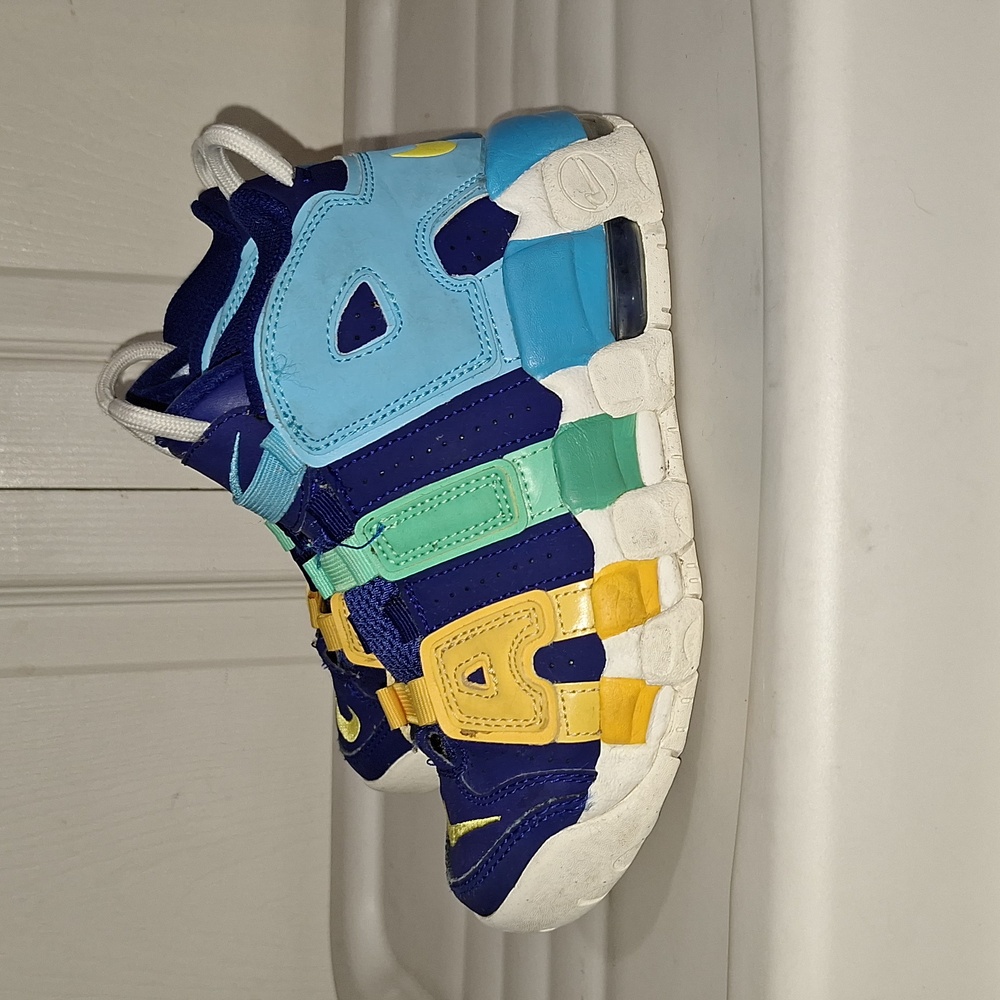 Nike "Air More Up Tempo Kaleidescope" basketball slip-on sneakers - 1 ½ - Picture 1 of 9